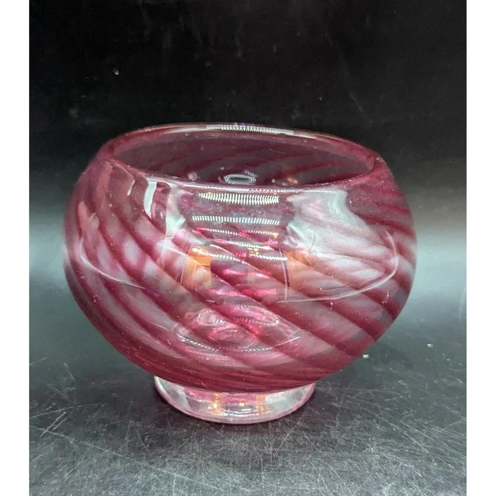 Vintage‎ Hand Blown Art Glass Red Optic Swirl Candy Bonbon Dish Bowl 4.5